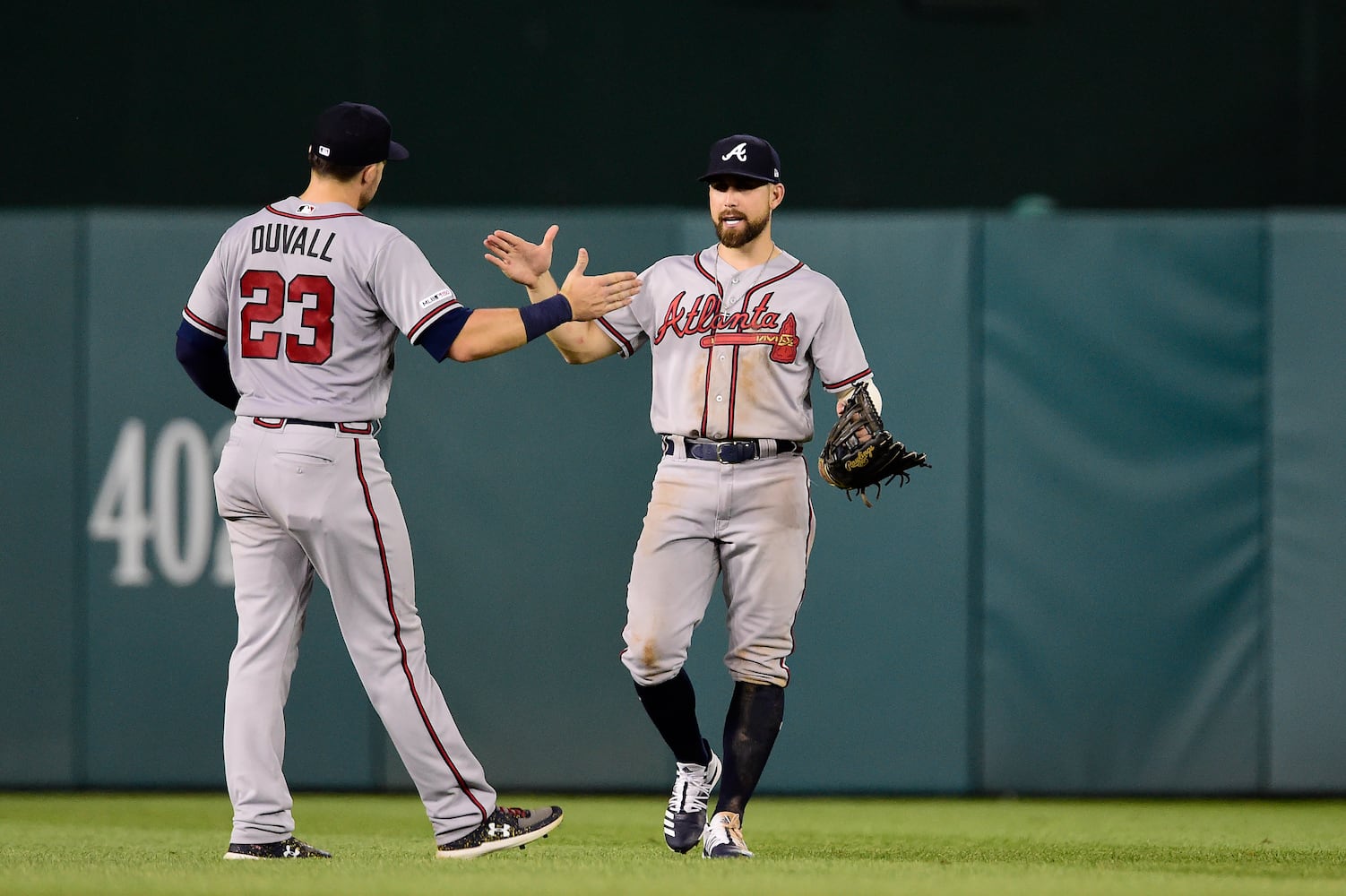 Photos: Braves beat Nationals despite leaky bullpen