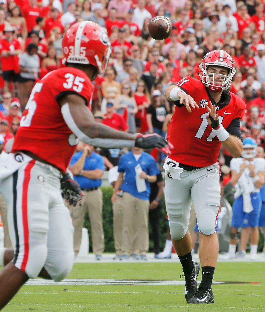 Photos: Bulldogs crush Middle Tennessee too