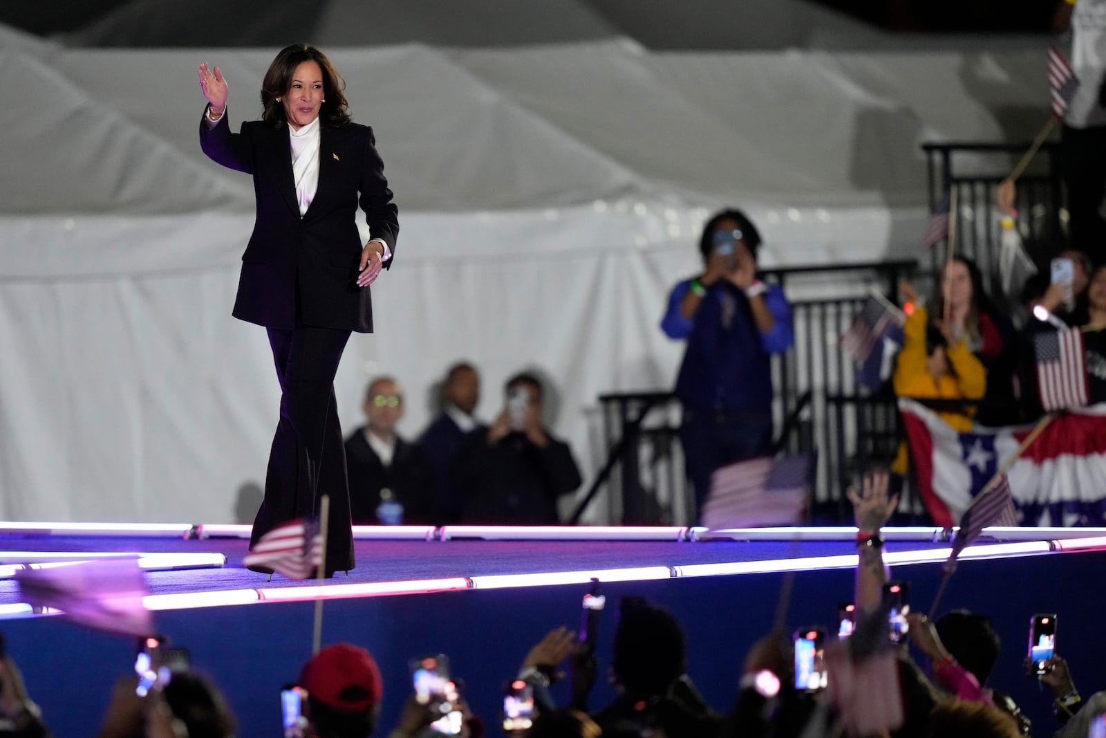 Democratic presidential nominee Vice President Kamala Harris arrives to deliver remarks during a campaign event at the Ellipse near the White House in Washington, Tuesday, Oct. 29, 2024. (AP Photo/Stephanie Scarbrough)