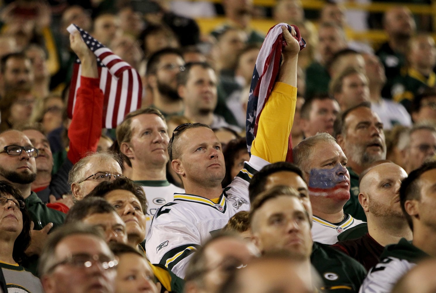 Photos: How NFL teams handled the national anthem Thursday night