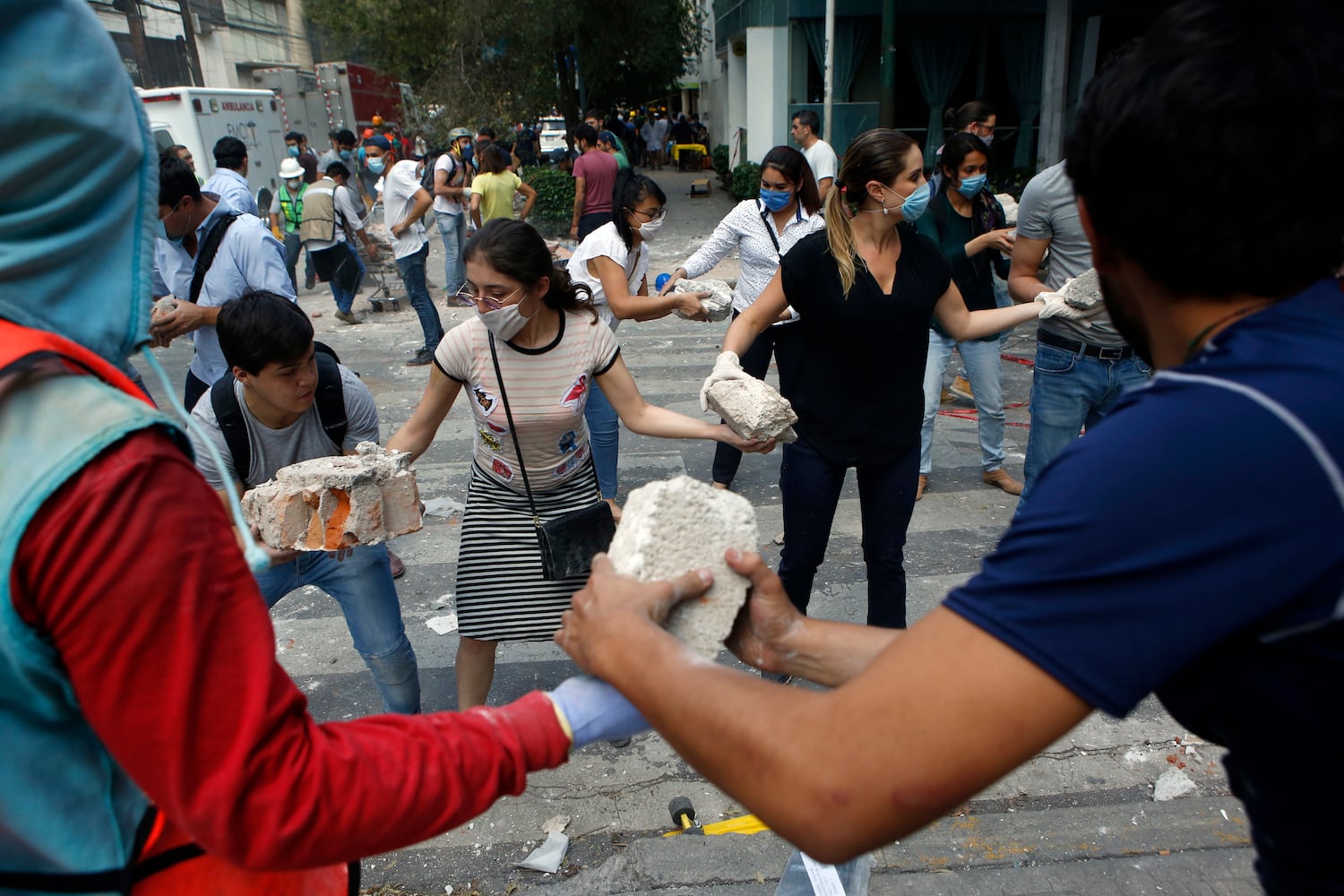 Photos: Major earthquake strikes Mexico City