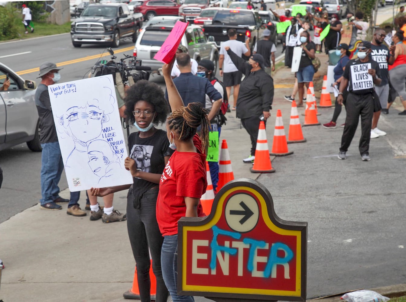 PHOTOS: Protests continue in Atlanta