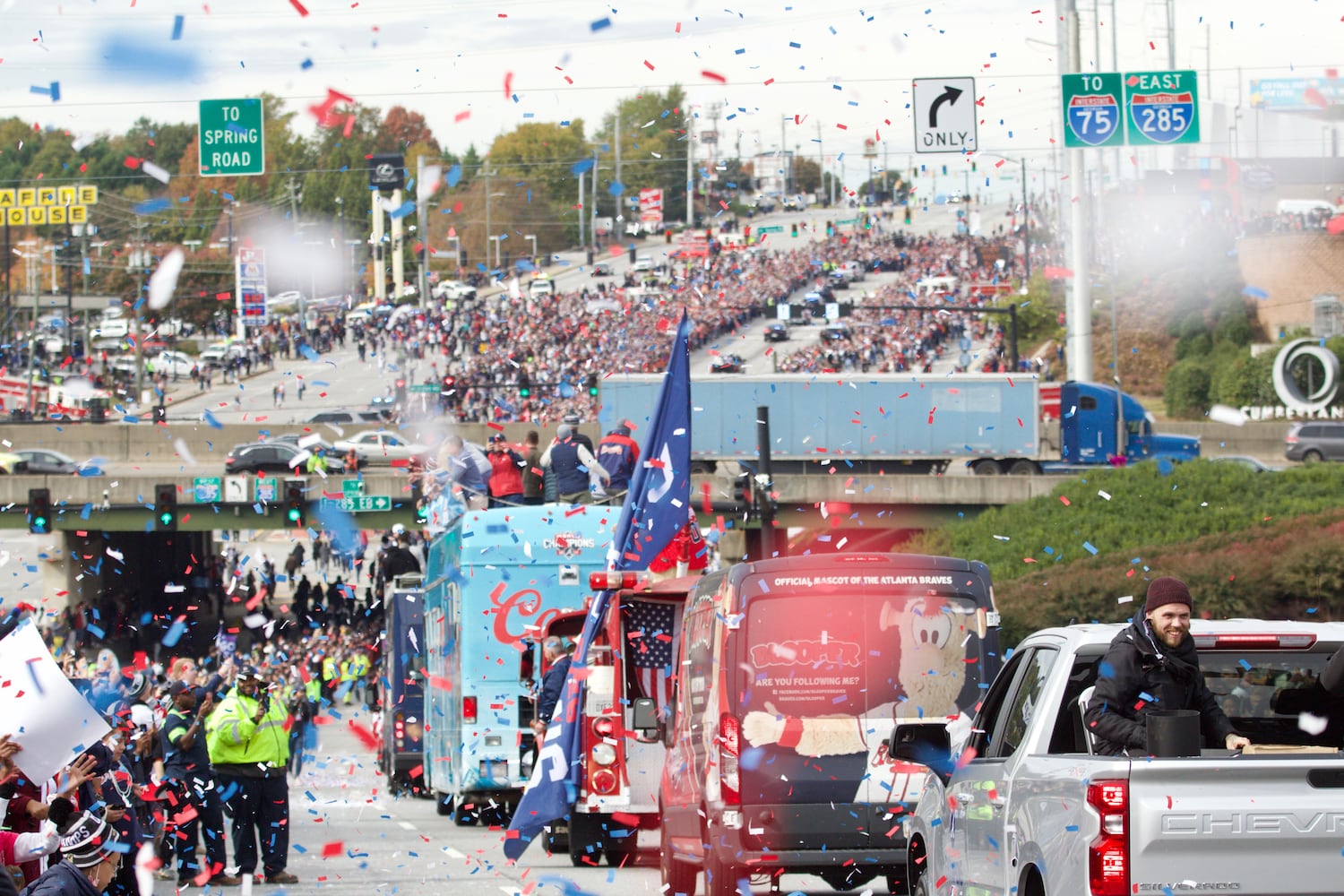 Braves parade