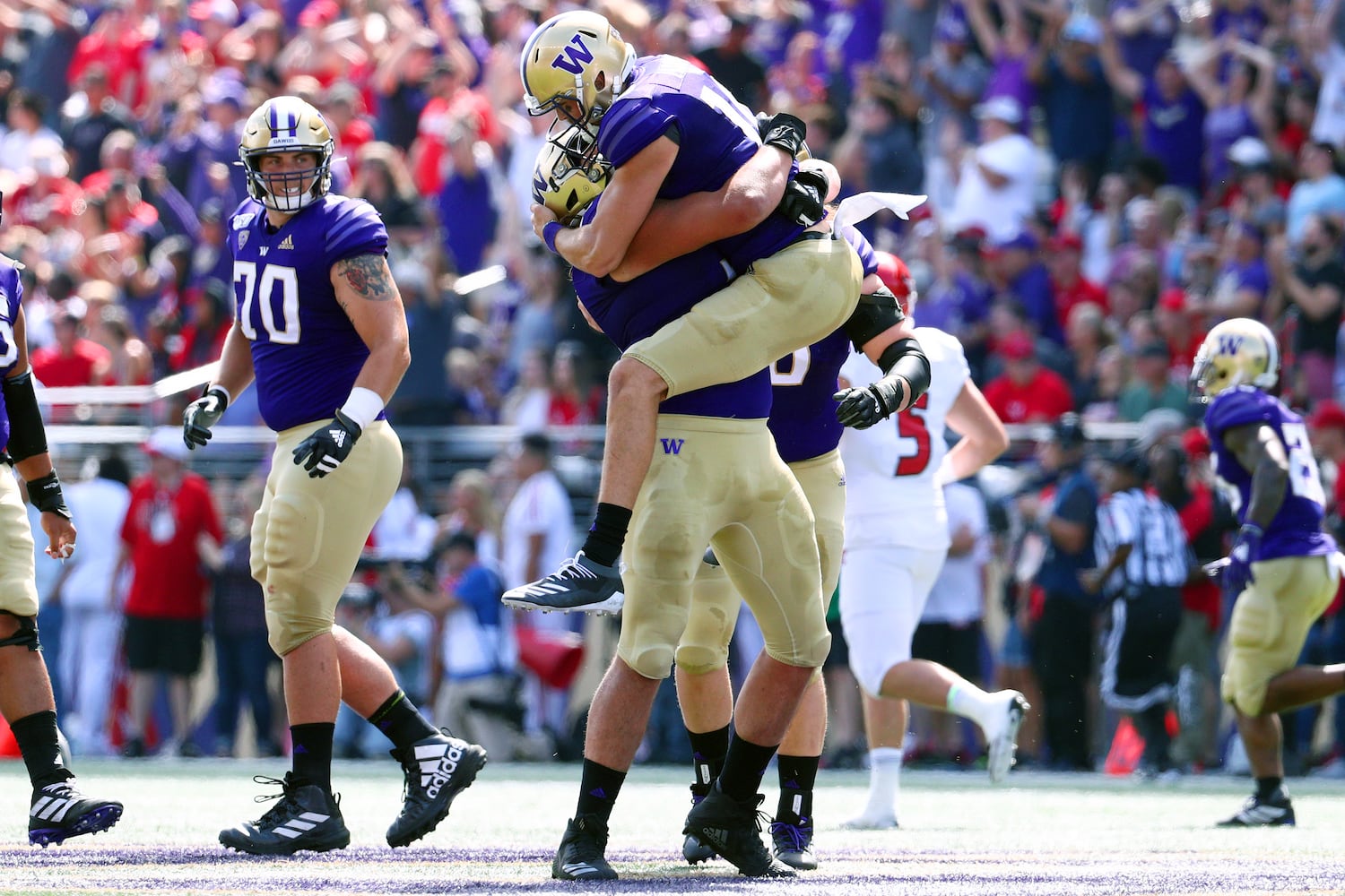 Photos: Ex-Bulldog Justin Fields, Jacob Eason in new  uniforms