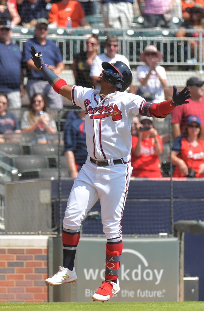 Photos: Acuna hits 40th HR as Braves, Phillies battle at SunTrust Park