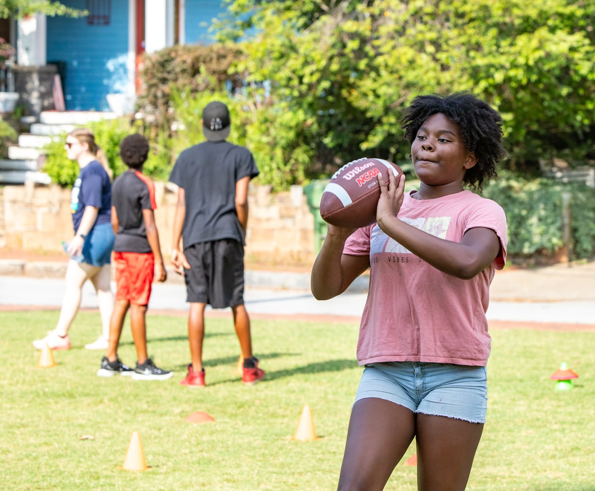 UGA player hosts football camp for kids