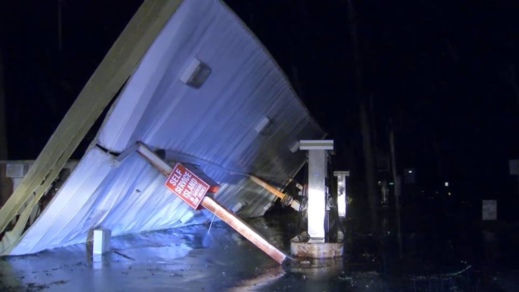 Photos: Storms blow through the south, leave damage in wake