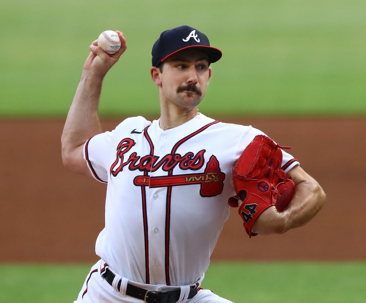 BRAVES PHOTO