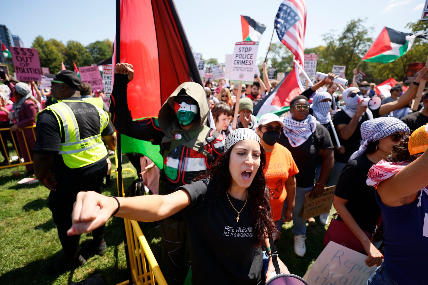 Thousands of activists expected in Chicago for Democratic convention