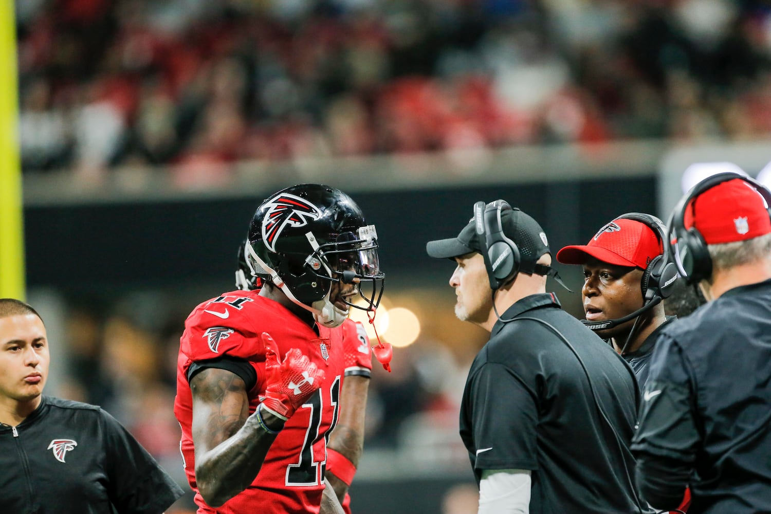 Photos: Falcons hold on, beat the Saints