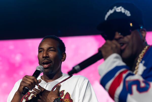 Mayor Andre Dickens and Jermaine Dupri talk to the crowd during the 50th Anniversary Hip Hop Concert at Lakewood Amphitheater in Atlanta on Sunday, August 13, 2023 in Atlanta. (Michael Blackshire/Michael.blackshire@ajc.com)