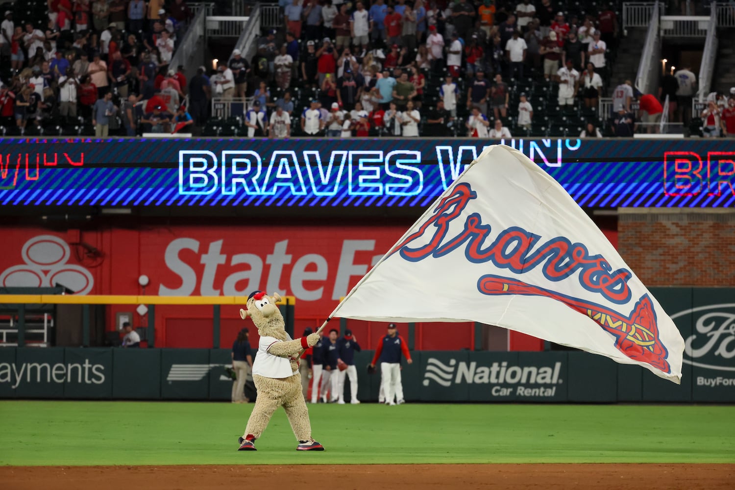 082324 braves photo