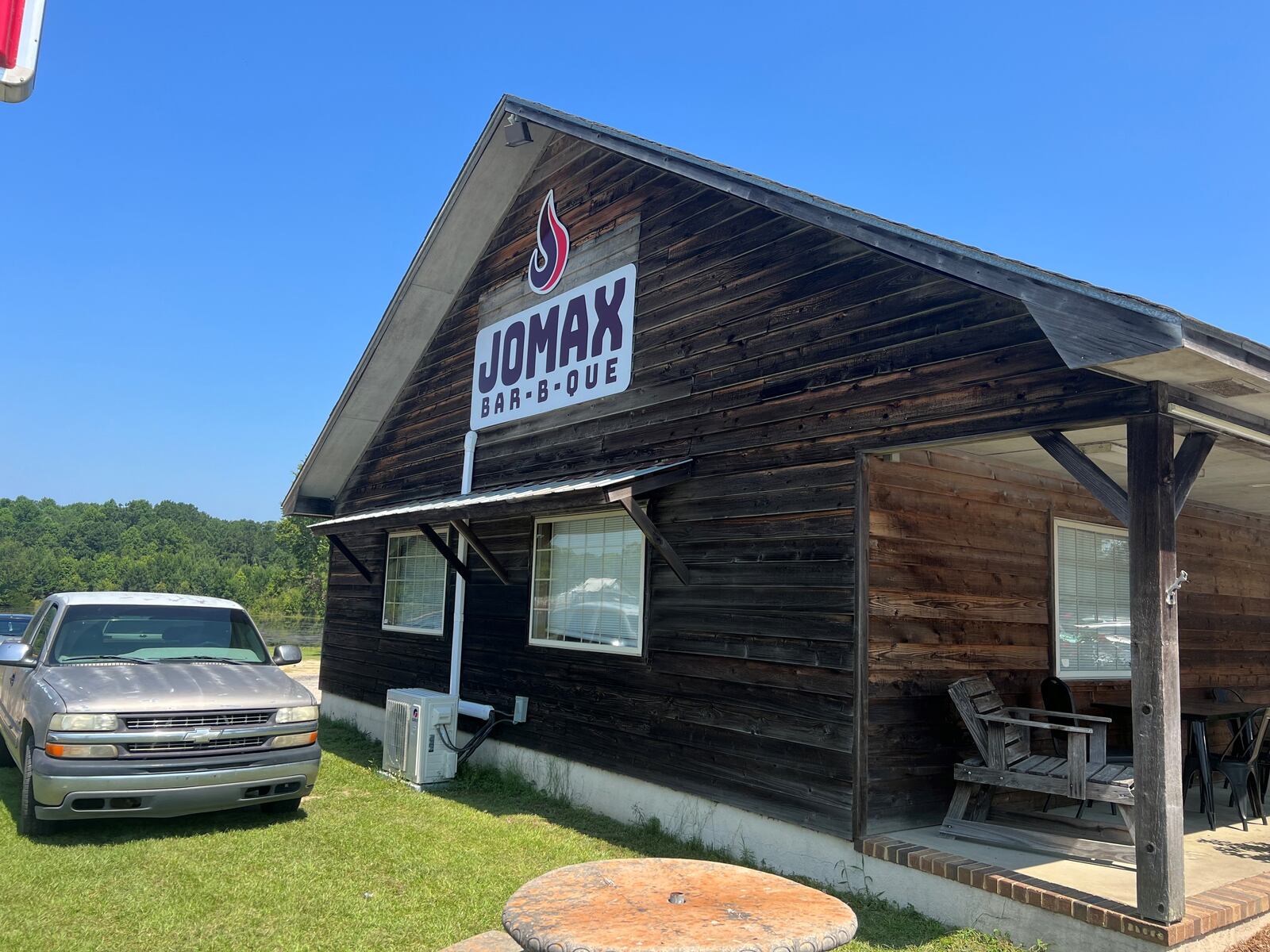 Be sure to order the fried squash at Jomax Barbeque in Metter, Ga.