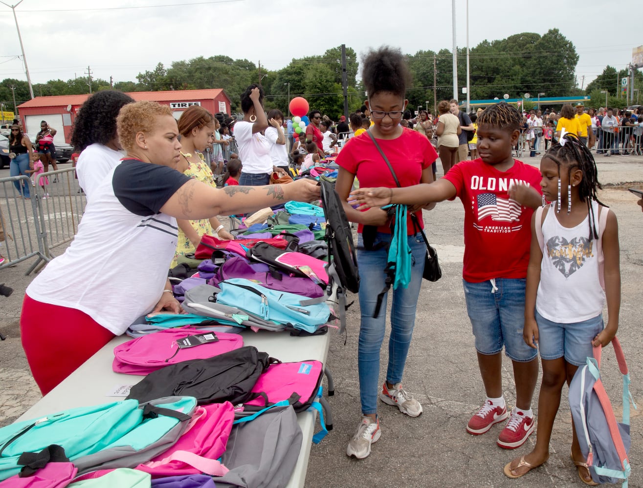 PHOTOS: 21 Savage 4th annual “Issa Back 2 School Drive”