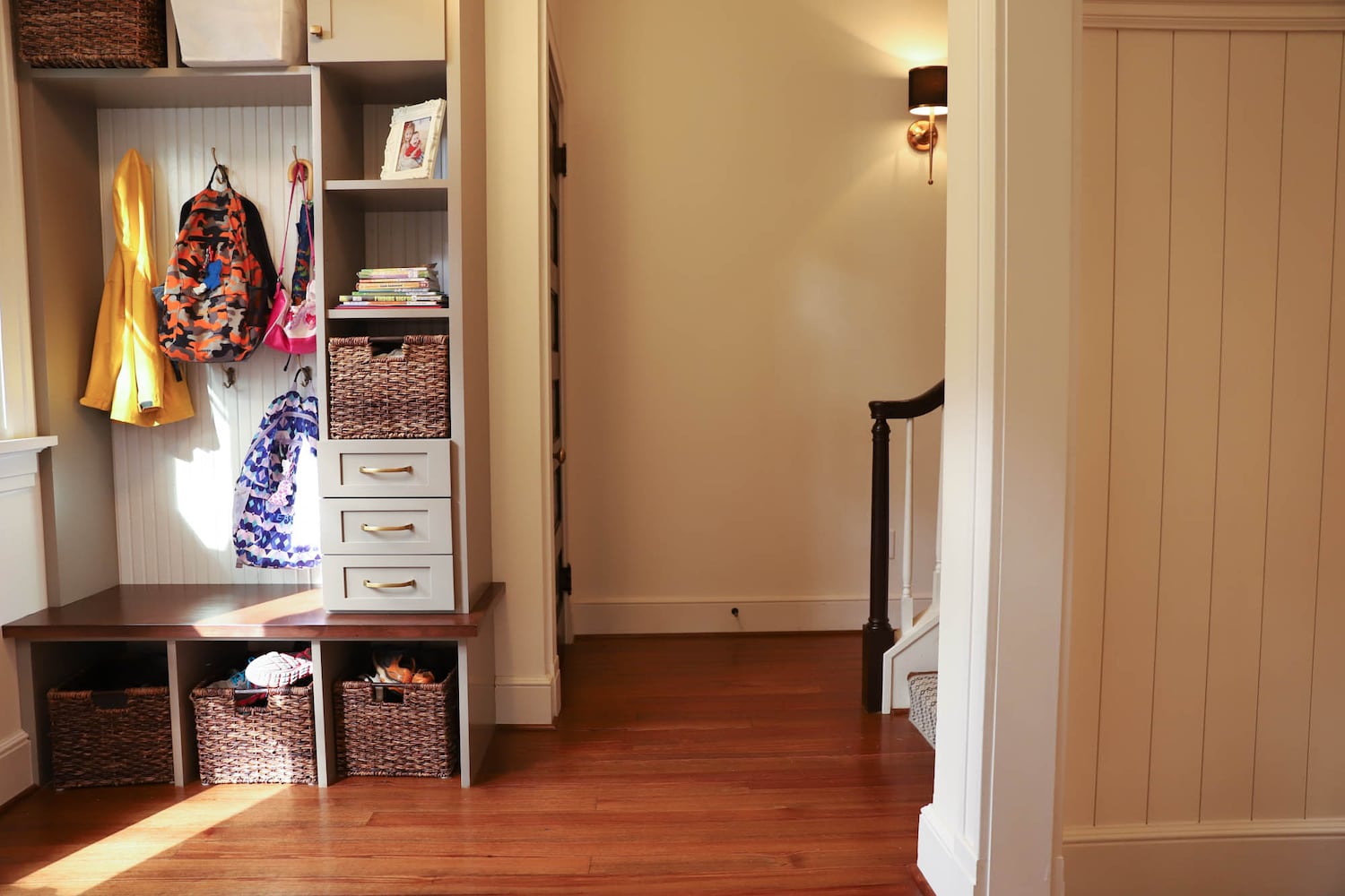 Photos: American foursquare accented with Prairie-style features, perched above Grant Park