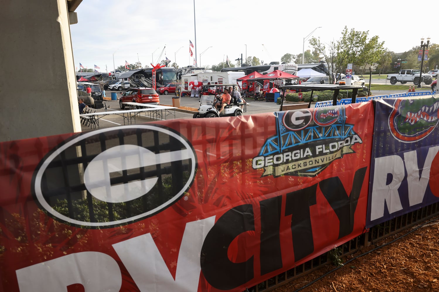 110224 uga tailgating