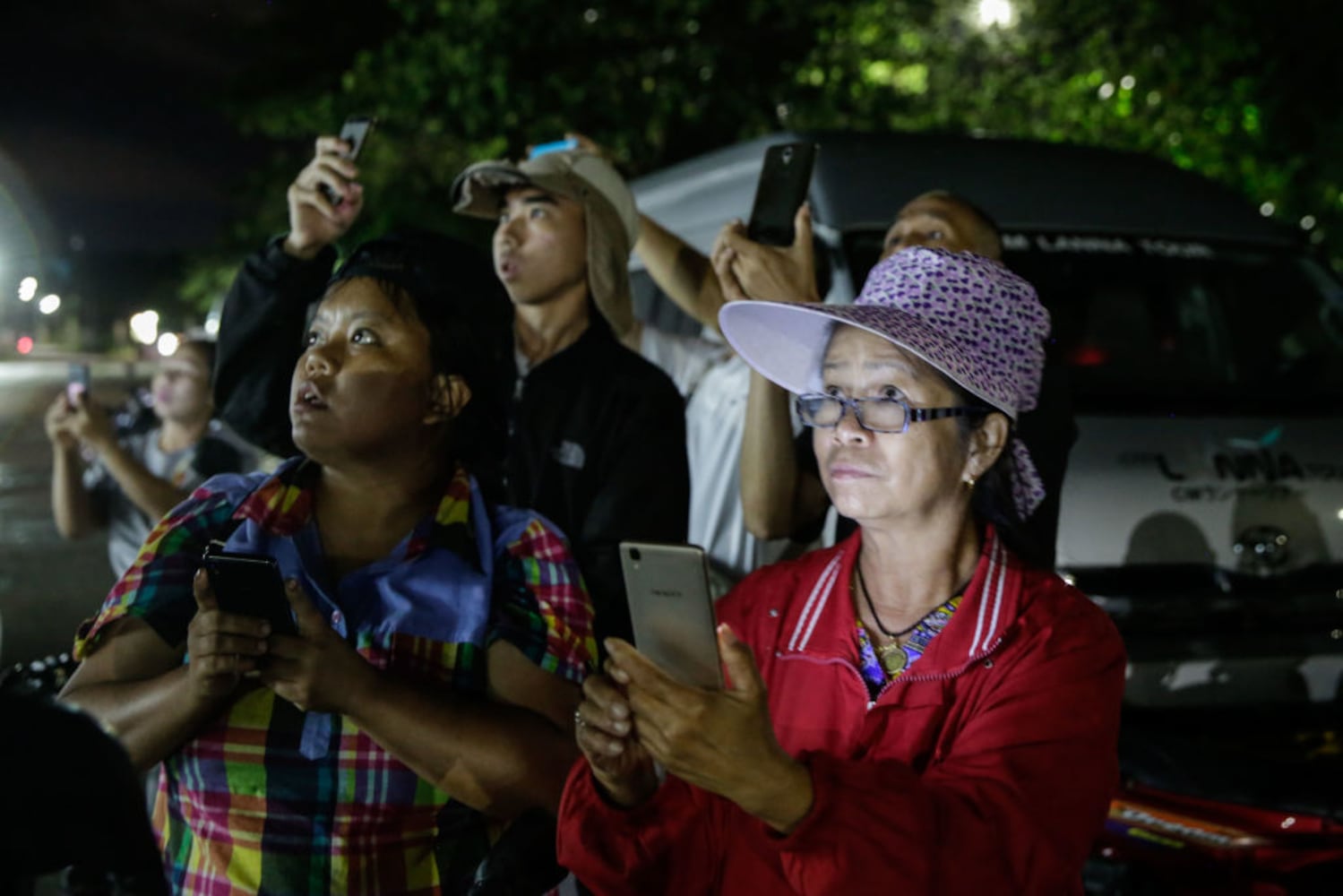 Photos: Rescuers work to free soccer team, coach trapped in Thai cave