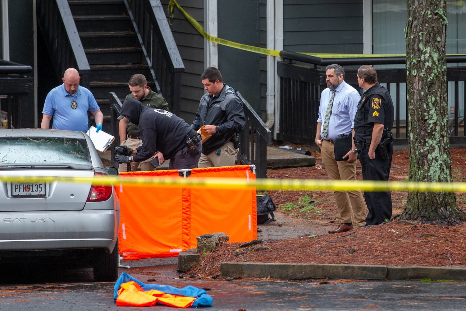 East Ponce Village apartments death investigation