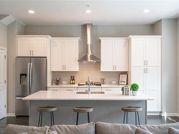 A well-kept kitchen takes some effort. Keeping it really clean is more than whether something looks dirty. (Courtesy of Zillow/Coldwell Banker Realty  Enjoli Bland Reed)