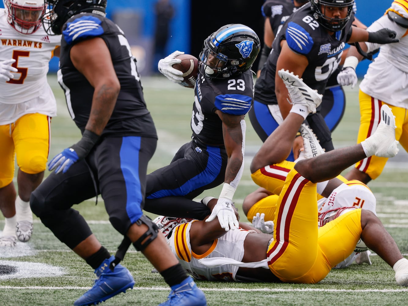 Georgia State Panthers running back Marcus Carroll rushes for a first down.   (Bob Andres for the Atlanta Journal Constitution)