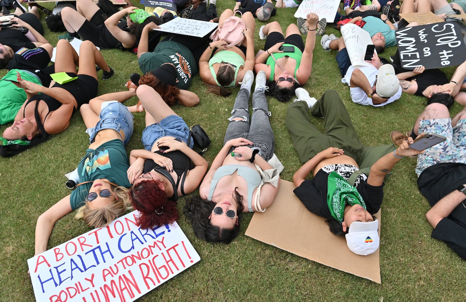 2nd Day Protest on Roe v. Wade