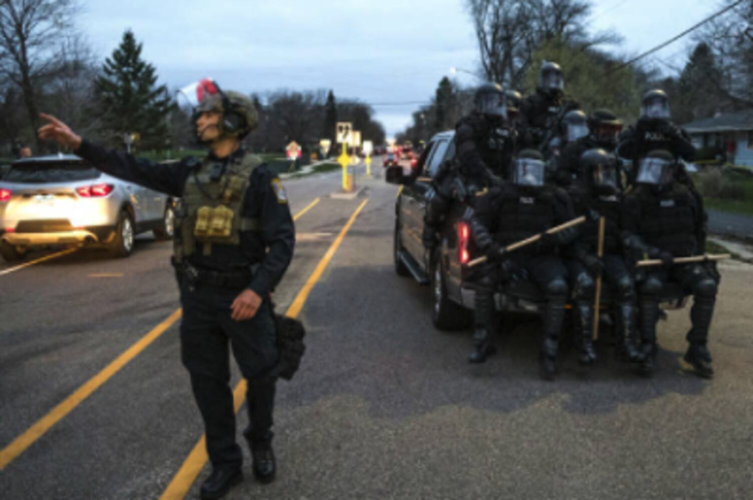 Minnesota National Guard deployed after police officer kills Daunte Wright