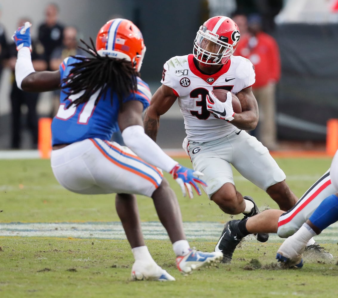 Photos: Bulldogs outlast the Gators again