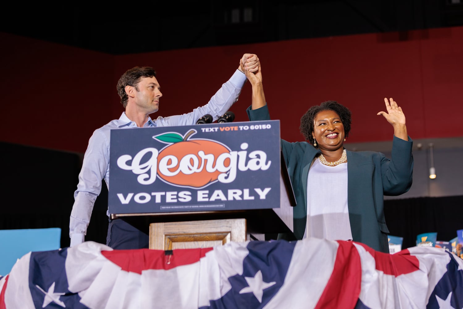 PHOTO: Obama campaigns for democrats in Georgia