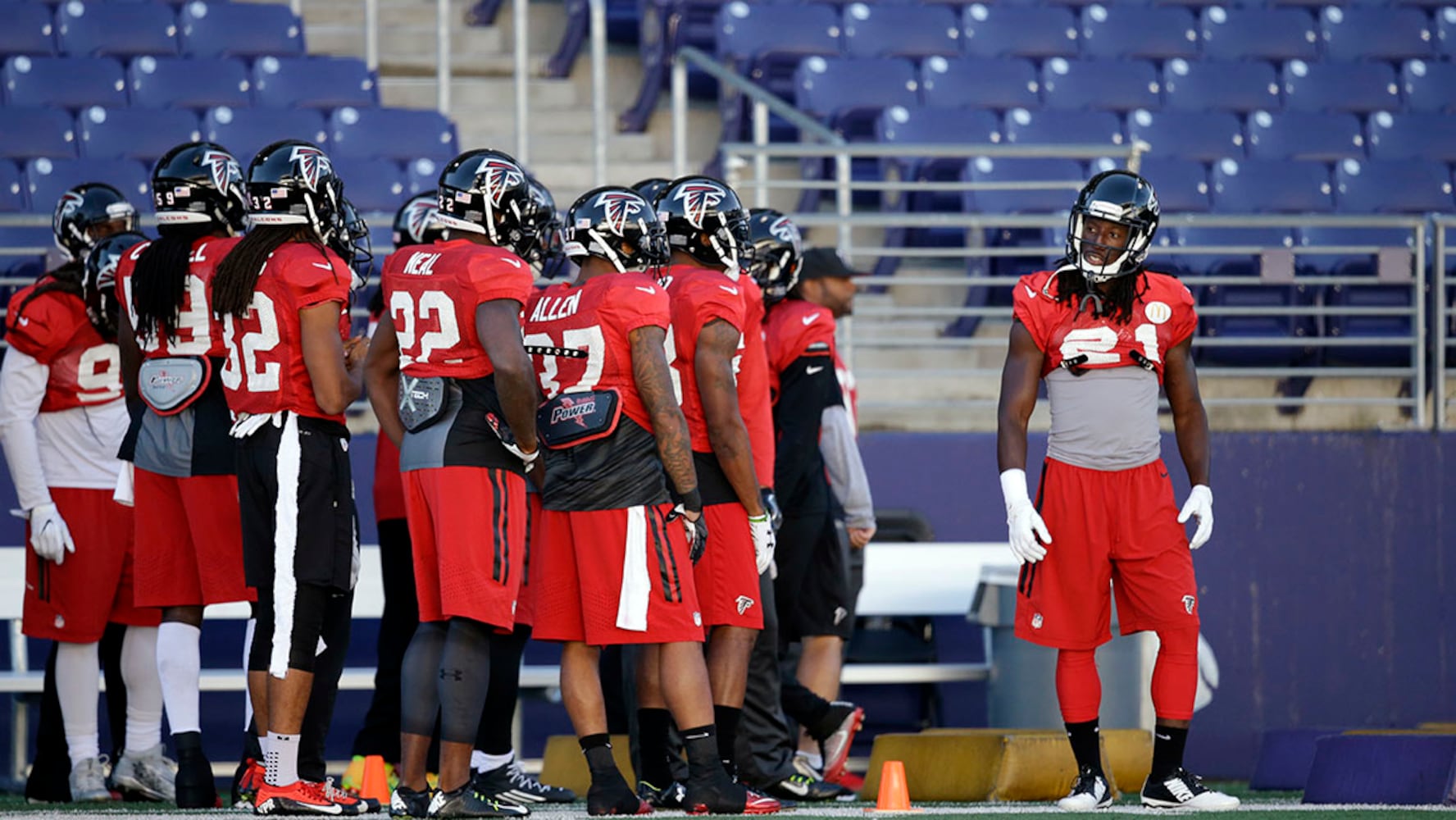 Falcons practice: Oct. 12, 2016