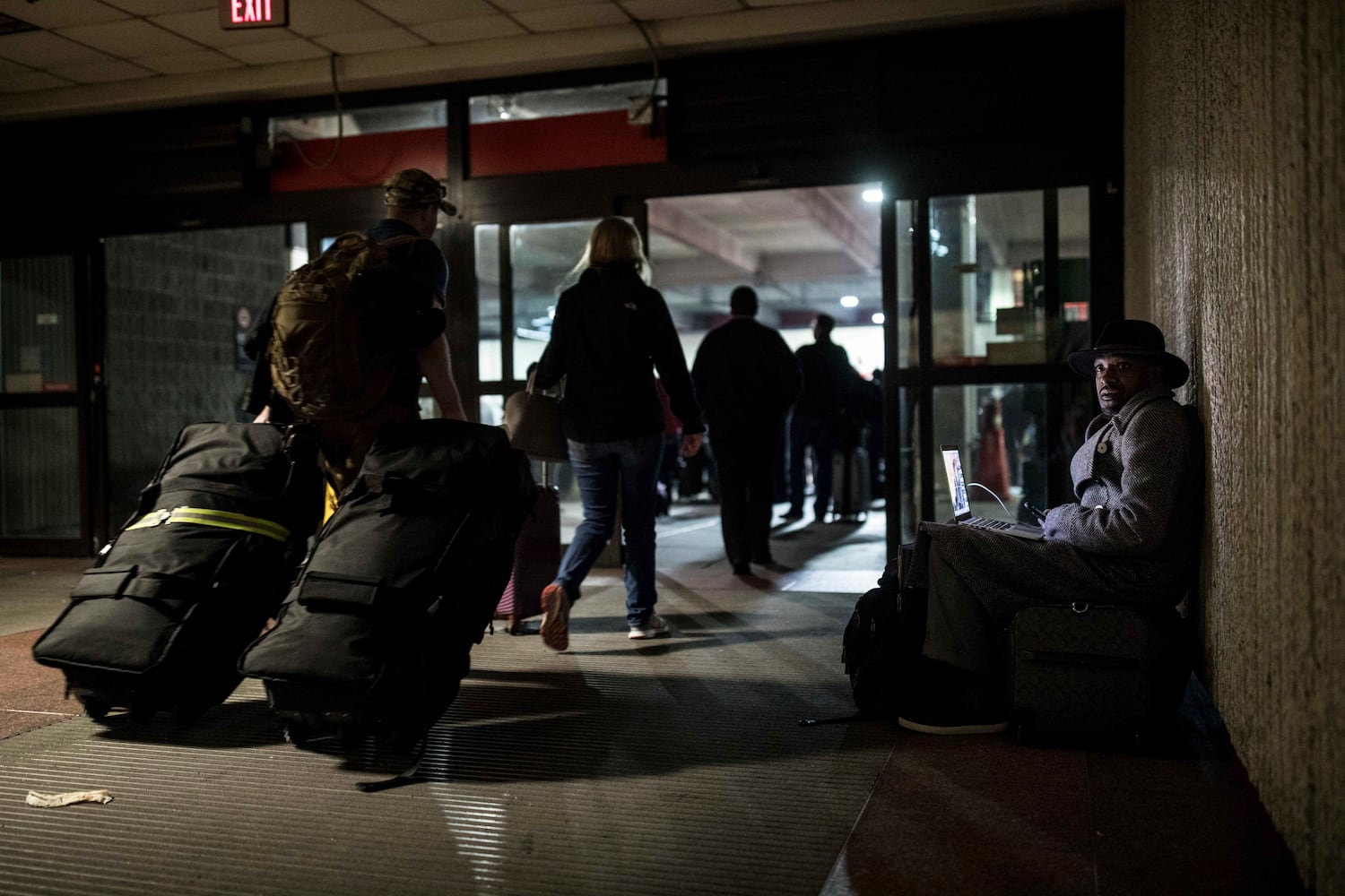 Photos: Power outage paralyzes Atlanta airport