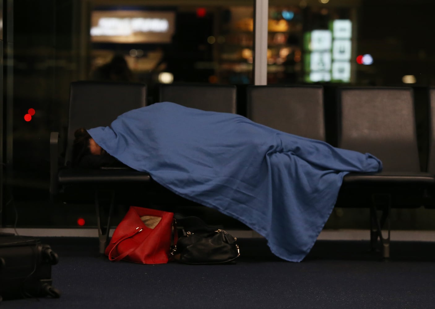 Photos: Post-Super Bowl exodus brings long lines to the airport