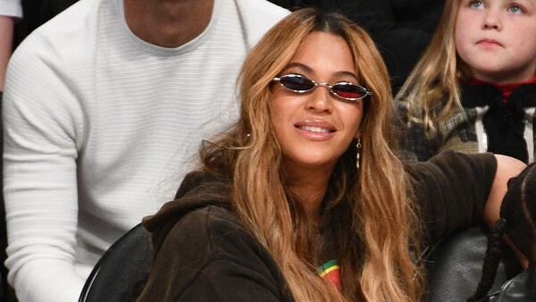 LOS ANGELES, CA - FEBRUARY 18: Singer  Beyonce attends The 67th NBA All-Star Game: Team LeBron Vs. Team Stephen at Staples Center on February 18, 2018 in Los Angeles, California.  (Photo by Allen Berezovsky/Getty Images)