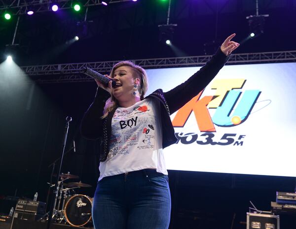 I was in New York City at LaGuardia Sunday night while Kelly Clarkson performed at 103.5 KTU's KTUphoria 2015 at Nikon at Jones Beach Theater on May 31, 2015 in Wantagh, New York.