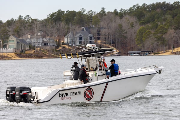 Volunteers with Emergency Dive Response Team search Lake Oconee in Eatonton on Thursday, February 13, 2025. The Putnam County sheriff is investigating and volunteers are searching after Spelman College instructor Joycelyn Nicole Wilson and Atlanta private school coach Gary Jones went missing on Lake Oconee over the weekend. The body of Wilson was found Sunday and Jones has not been found.(Arvin Temkar / AJC)