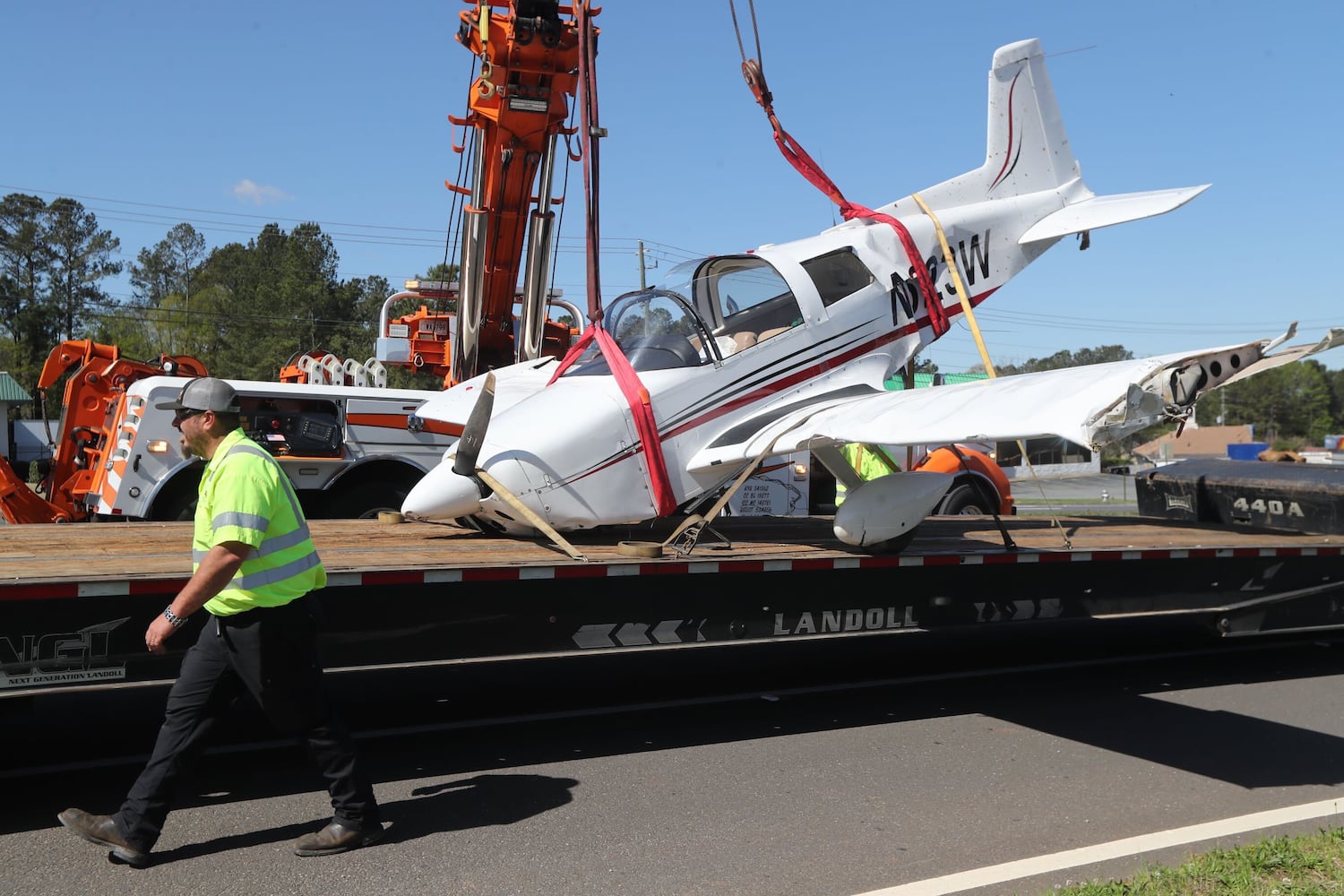 Plane crash-lands on Cobb Parkway