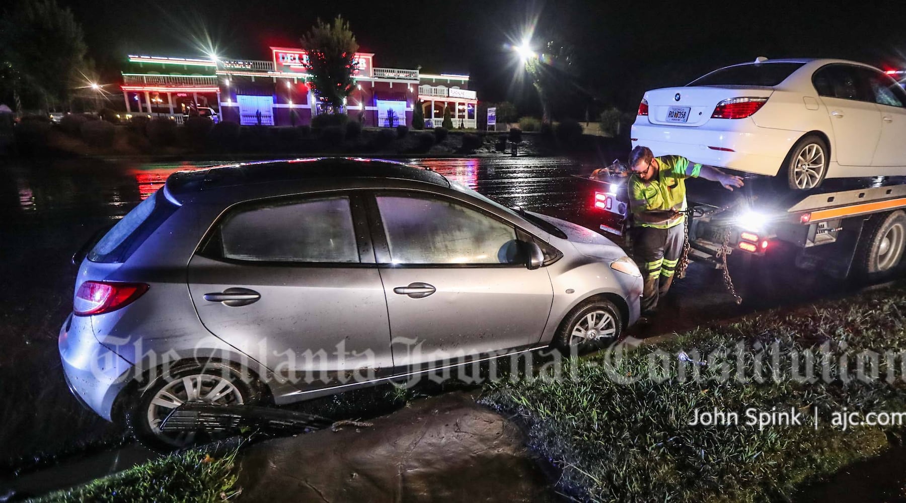 Cars on Delk Road