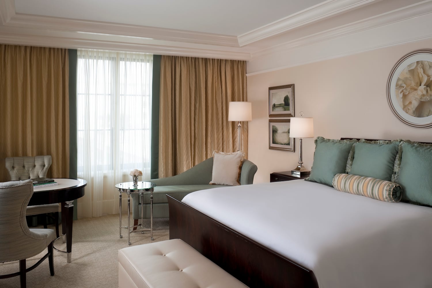 Four stars: St. Regis Atlanta