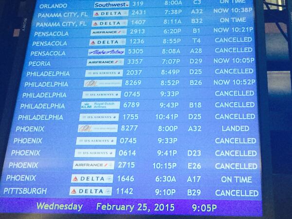 The weather caused cancellations and delays at Hartsfield-Jackson International Airport on Wednesday night. (KELLY YAMANOUCHI / KYAMANOUCHI@AJC.COM)