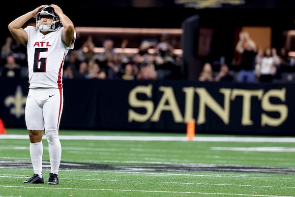 Atlanta Falcons place kicker Younghoe Koo, of South Korea, reacts to missing a field goal against the New Orleans Saints during the second half of an NFL football game, Sunday, Nov. 10, 2024, in New Orleans. (AP Photo/Butch Dill)