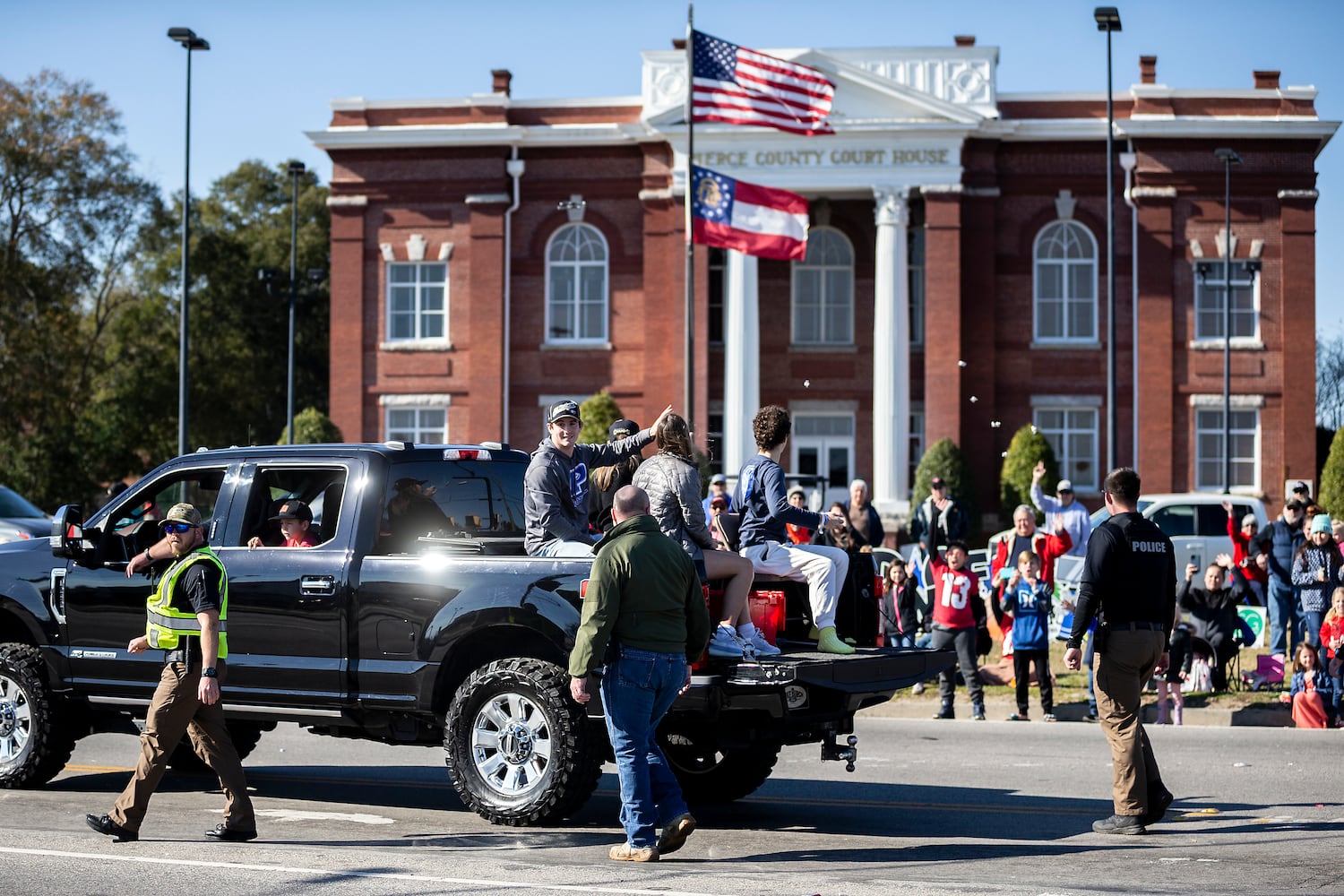 THE CHAMPIONS PARADE - TO HONOR GEORGIA QB STETSON BENNETT IN HIS
HOMETOWN