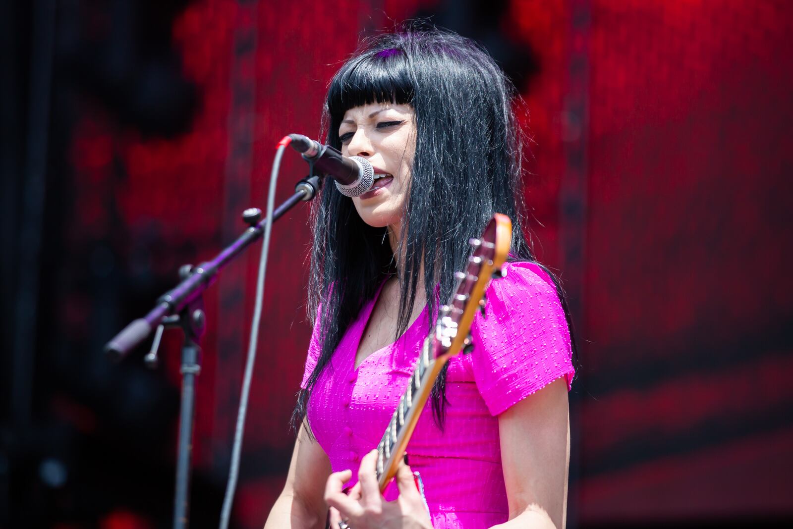 Olivia Jean helps kick off the day on the Peachtree stage on the second day of the Shaky Knees Music Festival at Atlanta's Central Park on Saturday, May 6, 2023. (RYAN FLEISHER FOR THE ATLANTA JOURNAL-CONSTITUTION)
