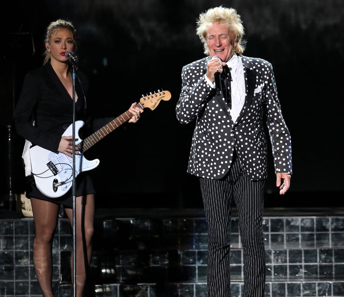 The legendary Rod Stewart energized a sold out crowd at Ameris Bank Amphitheatre on Wednesday, August 31, 2022 with Cheap Trick as the opening act.
Robb Cohen for the Atlanta Journal-Constitution