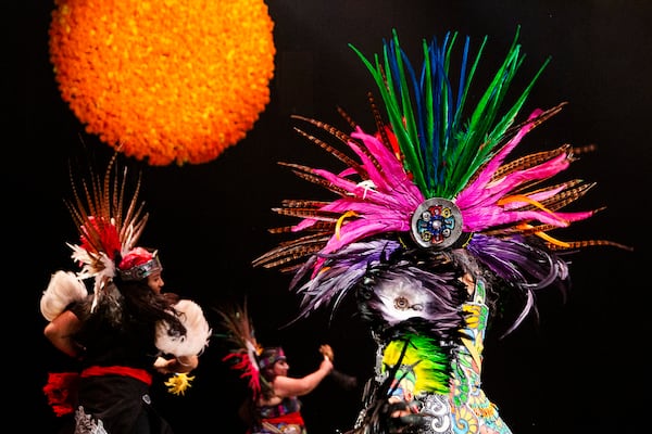 The dancers of Danza Azteca Acitlalmichitli.