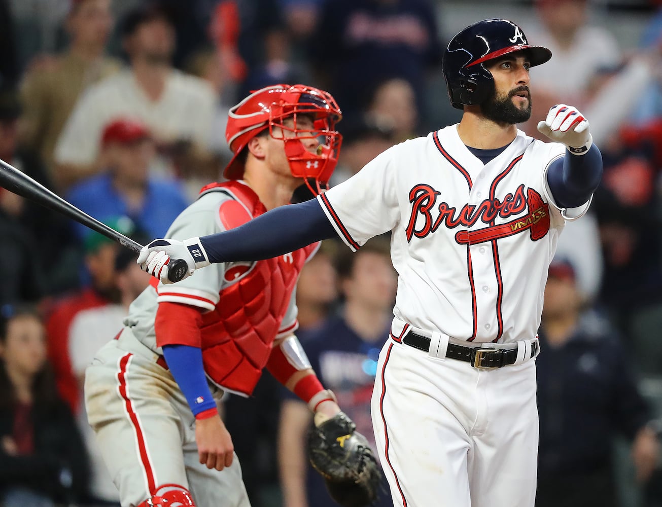 Photos: Markakis gives Braves a walkoff win over the Phillies