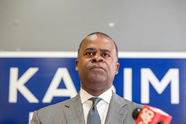 Former Mayor Kasim Reed at his campaign headquarters on during his third bid for City Hall on Thursday, Oct. 7, 2021.  (Jenni Girtman for The Atlanta Journal-Constitution)