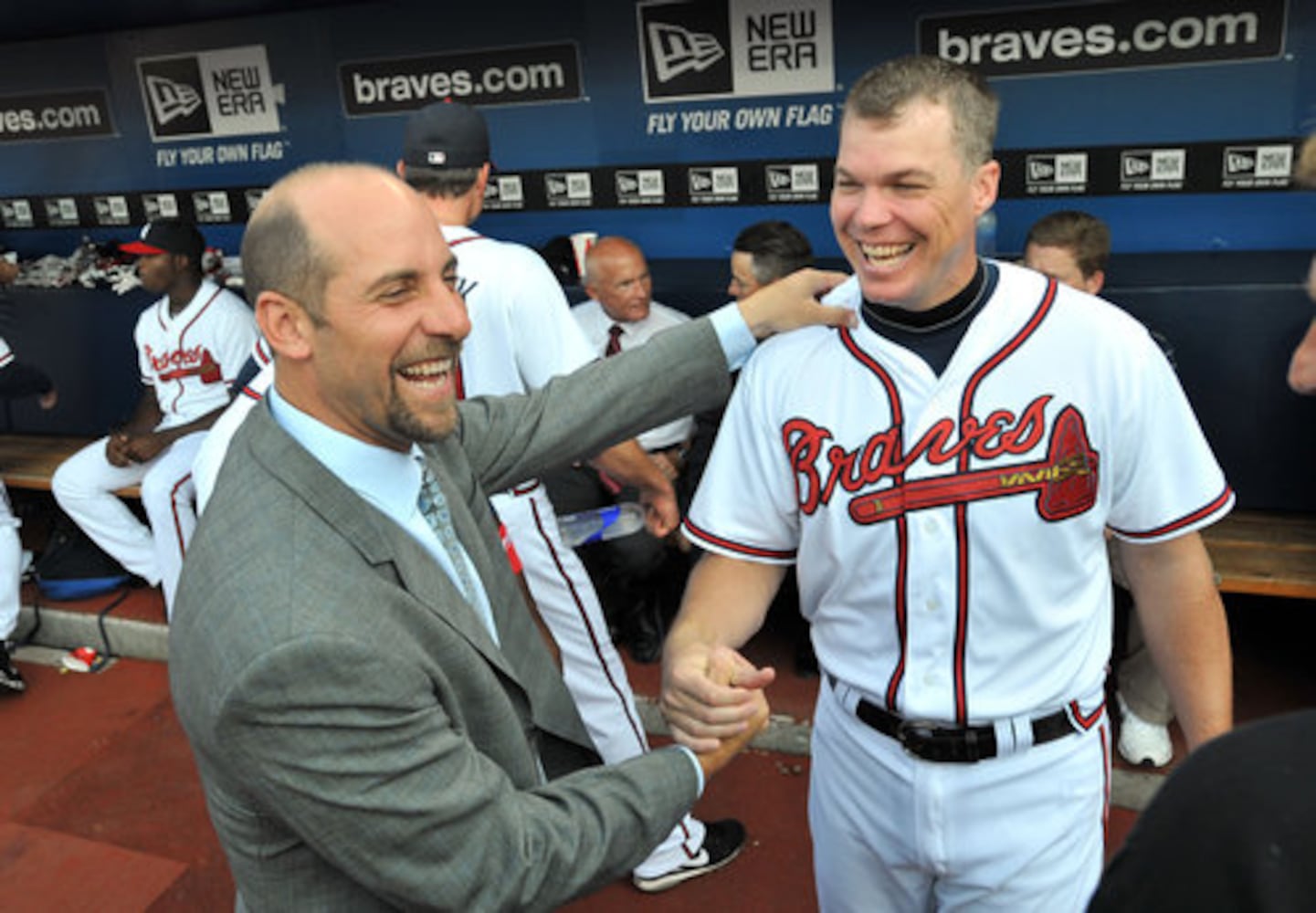 Braves honor former manager Bobby Cox