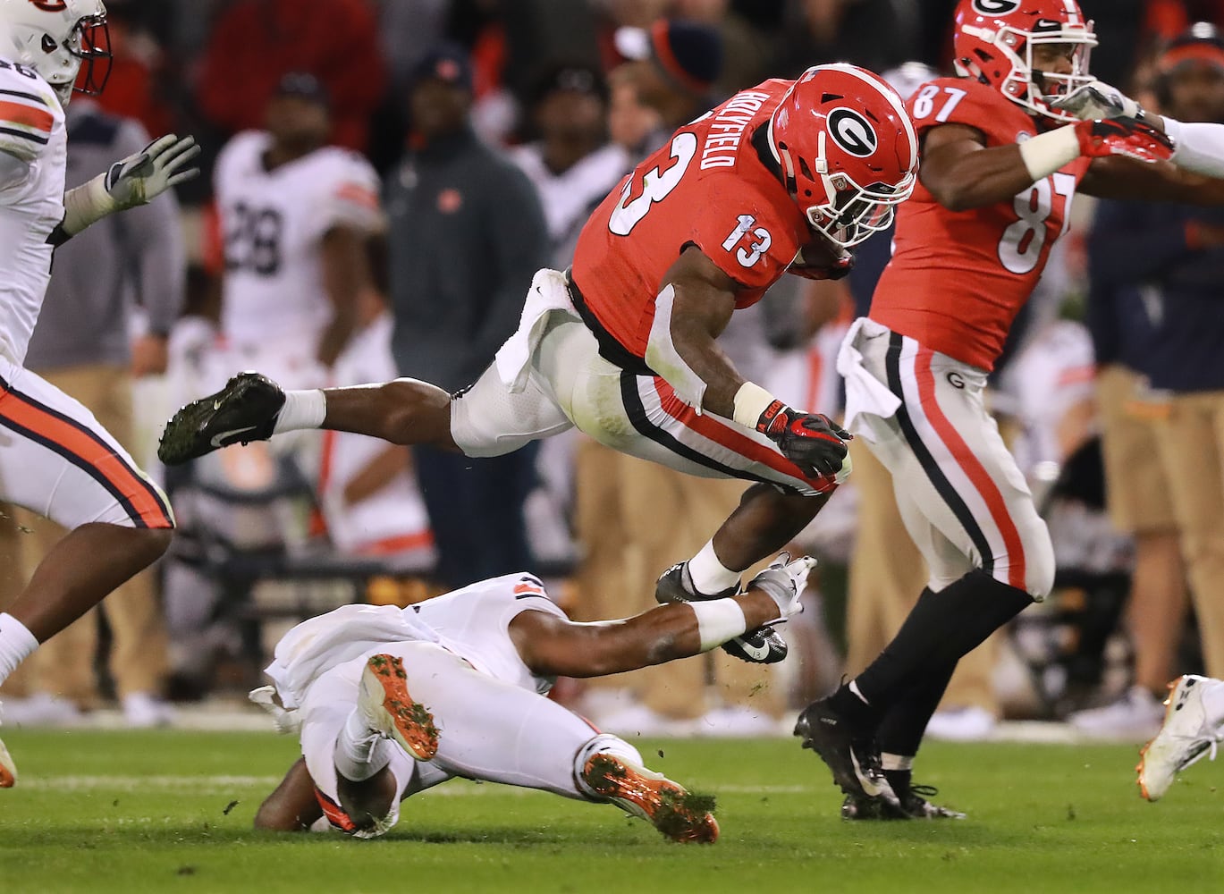 Photos: Bulldogs handle Auburn, improve to 9-1