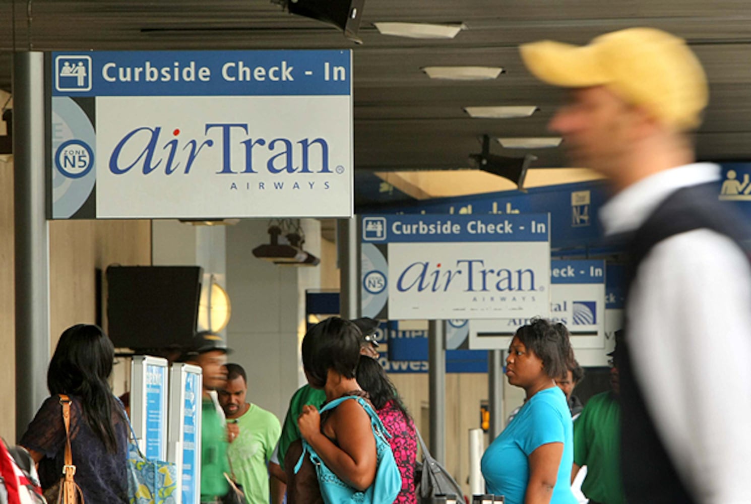 Southwest-AirTran deal: A timeline of two airlines