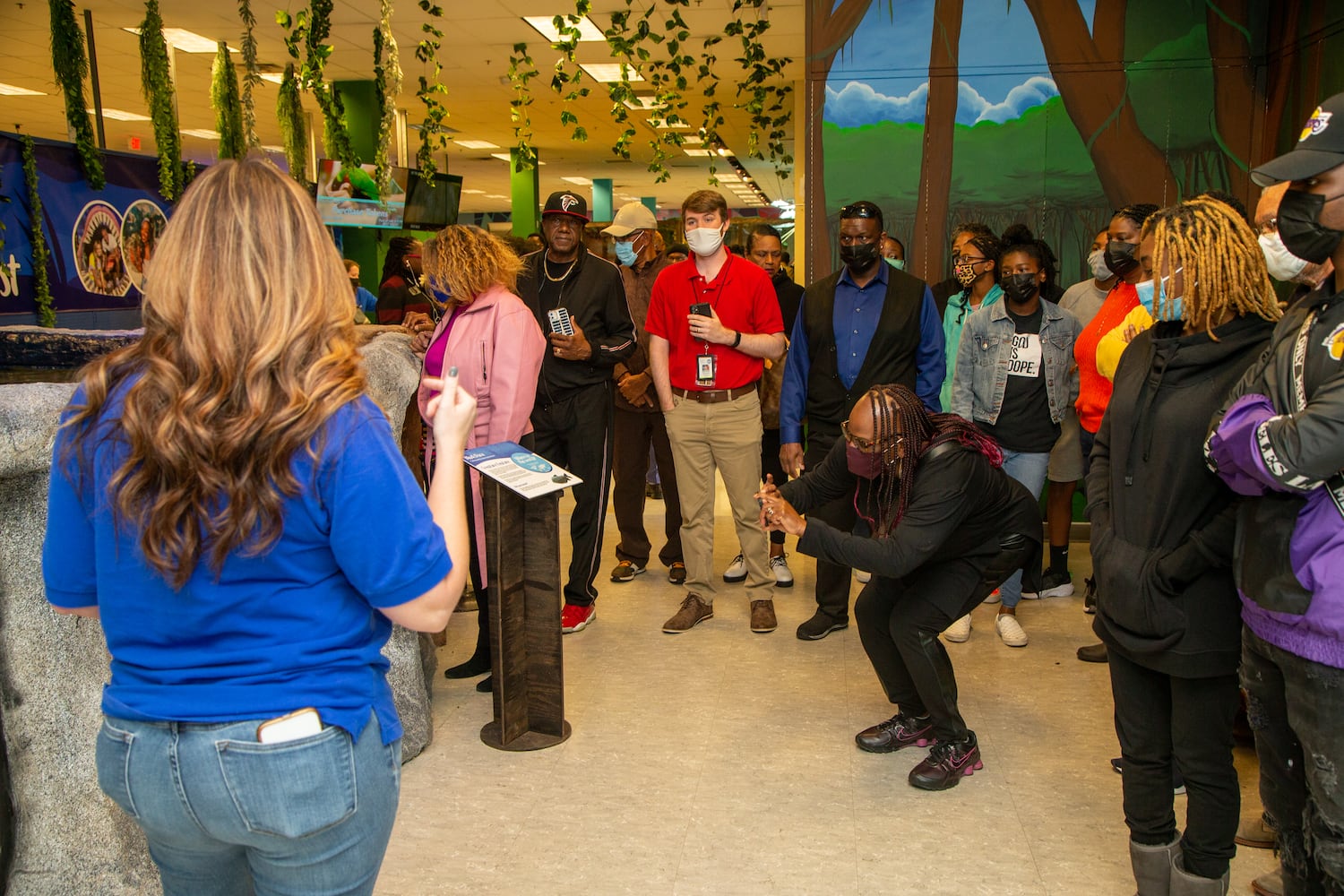 Visitors get a tour during the opening of SeaQuest aquarium in The Mall at Stonecrest. PHIL SKINNER FOR THE ATLANTA JOURNAL-CONSTITUTION.