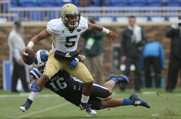 DURHAM, NC - SEPTEMBER 26: Jeremy Cash #16 of the Duke Blue Devils sacks Justin Thomas #5 of the Georgia Tech Yellow Jackets during their game at Wallace Wade Stadium on September 26, 2015 in Durham, North Carolina. (Photo by Streeter Lecka/Getty Images)